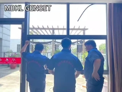 Utilisation de l'usine insonorisée 68KW 85KVA Volvo Générateurs diesel Type silencieux