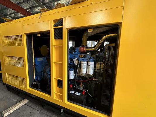 Un bon prix. Groupe électrogène de 312 kVA avec moteur Yuchai YC6MK420-D30, groupe électrogène diesel silencieux, générateurs d'énergie en ligne